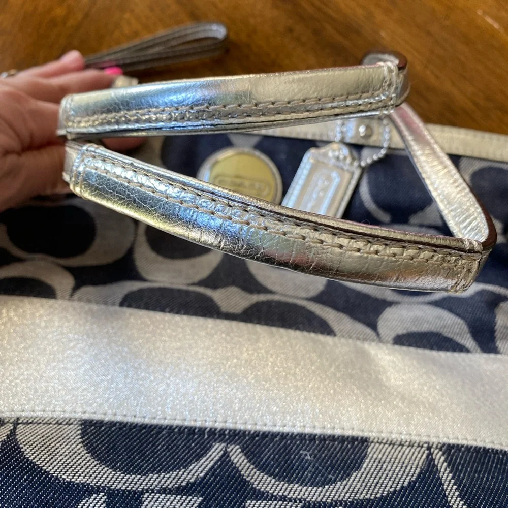 Coach Signature C jacquard and metallic tote with leather trim - Picture 6 of 7